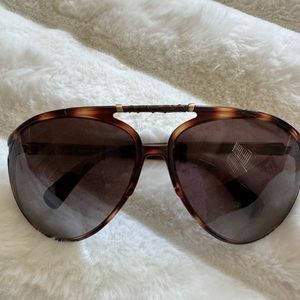 Oversized Jimmy Choo aviators tortoise shell
